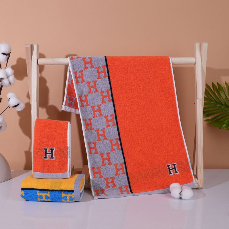 Medvilninis veido rankšluostis suaugusiems, storas ir sugeriančios, logotipo pritaikymas; siūlai 32s; svoris 100–120 g; apdaila: siuvimas, džakardas