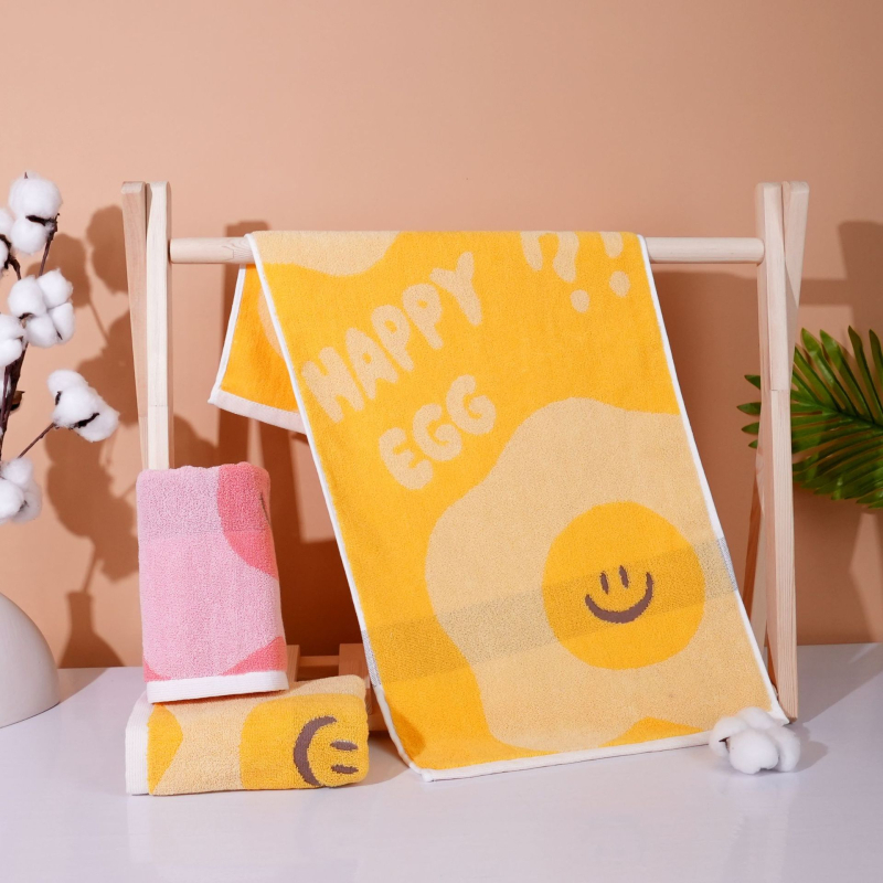 Medvilninis veido rankšluostis suaugusiems, storas ir sugeriančios, logotipo pritaikymas; siūlai 32s; svoris 100–120 g; apdaila: siuvimas, džakardas