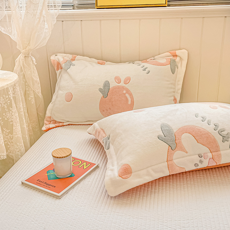 Talvine polüesterfliis tekk lumehelvestemotiividega: geomeetrilised, animatsiooni ja lillemustrid