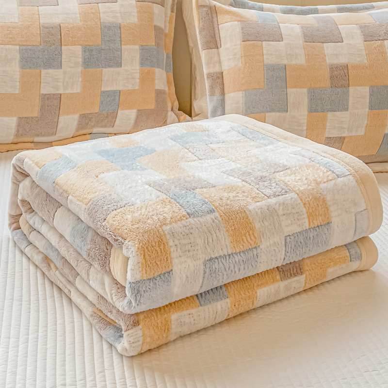 Talvine polüesterfliis tekk lumehelvestemotiividega: geomeetrilised, animatsiooni ja lillemustrid