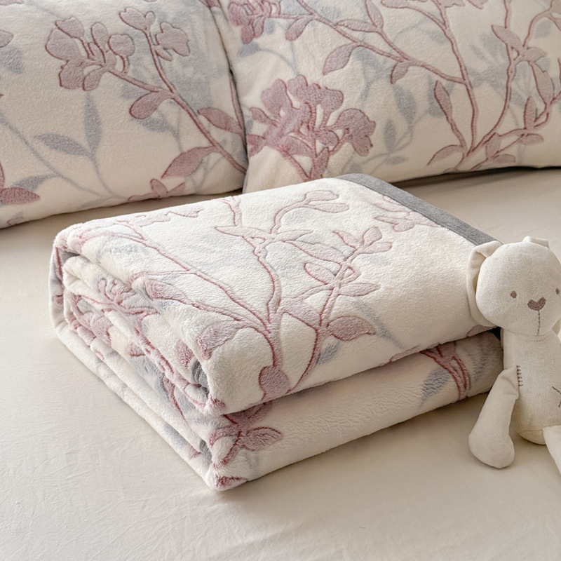 Talvine polüesterfliis tekk lumehelvestemotiividega: geomeetrilised, animatsiooni ja lillemustrid