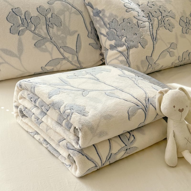 Talvine polüesterfliis tekk lumehelvestemotiividega: geomeetrilised, animatsiooni ja lillemustrid