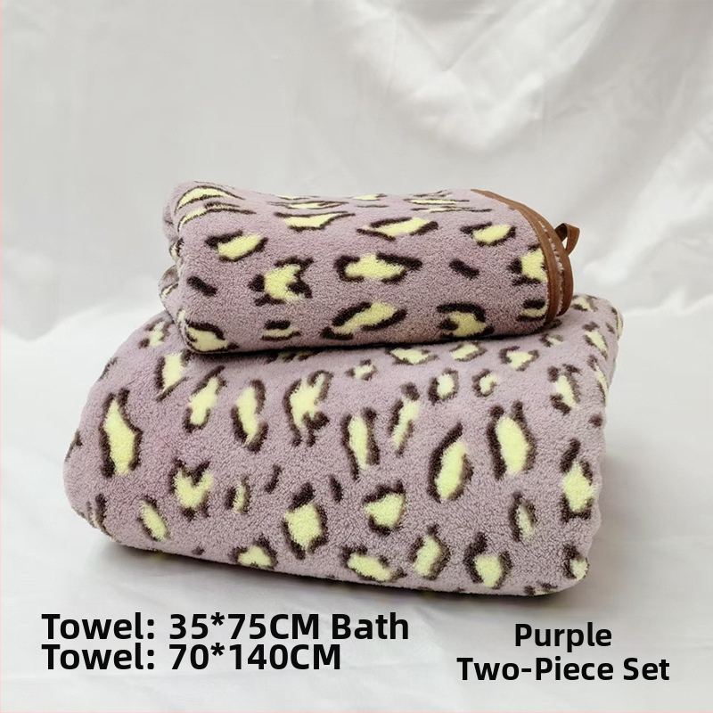 Leopardų spausdinimo koralinis fliso rankšluostis su pakabiniu dizainu, mažo svorio iki 100 g, 150D