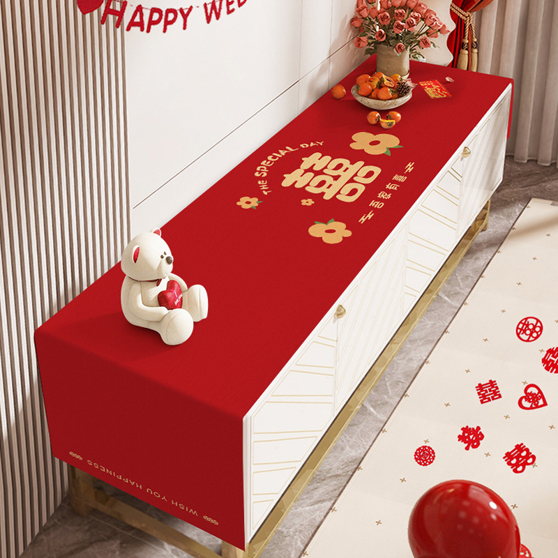 Televizoriaus spintelės staltiesė - stačiakampė, audinys, raukšlių atsparumas, paprastas ir modernus stilius, geometrinis raštas