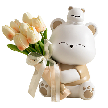 Διακοσμητική φιγούρα από ρητίνη: αρκουδάκι που αγκαλιάζει λουλούδια, κατάλληλη για ράφι τηλεόρασης και γραφείο — μοντέρνο μινιμαλιστικό στιλ; ιδανικό δώρο