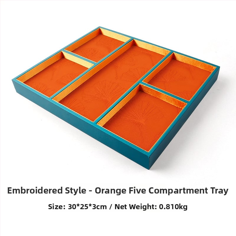 Üheosaline juveelide näitamiplokk PU nahast, PU naha korpuse ja tikitud brokaatkanga, ühe kihiline, kunstiline stiil, õmblustehnika