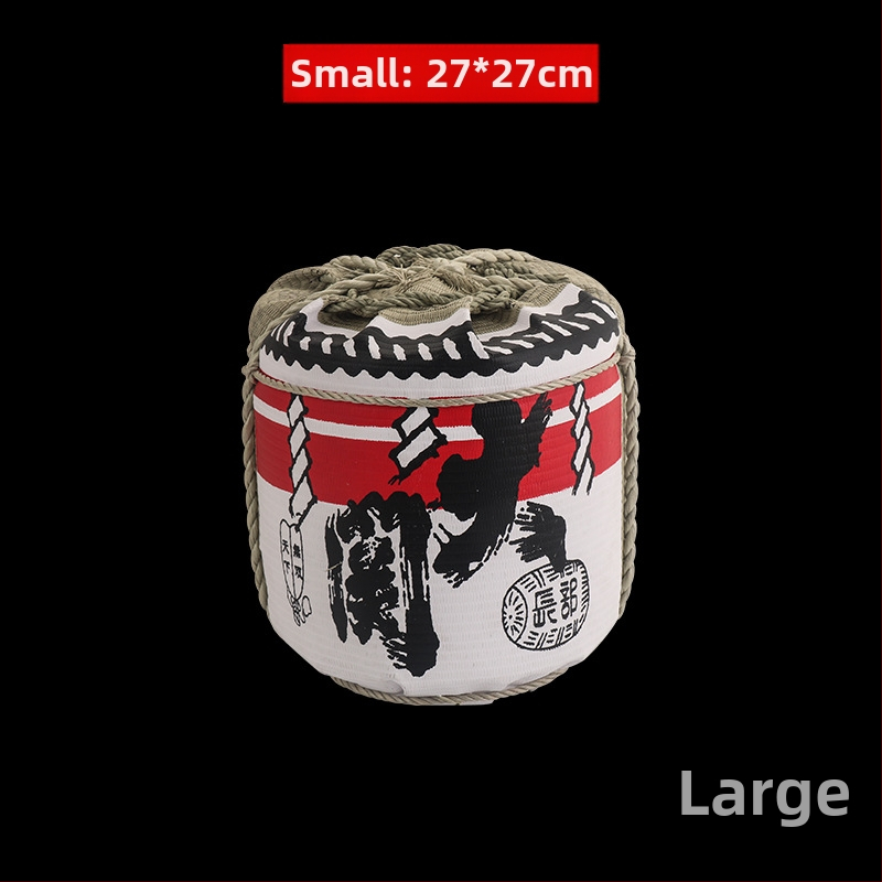 Japonų stiliaus dekoratyvinė vyno butelio rekvizitas sushi restoranams su krizantemų motyvu; medžiaga: šiaudai ir puta