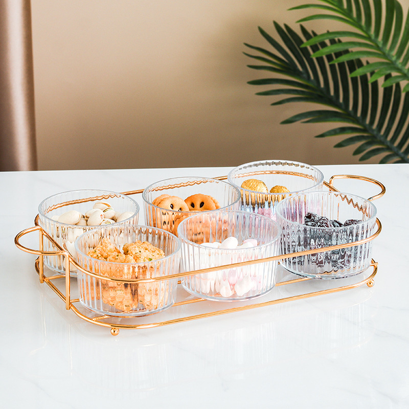 Europos stiliaus skaidrus akrilo vaisių padėklas su pertvaromis ir dangčiu, išleistas 2025