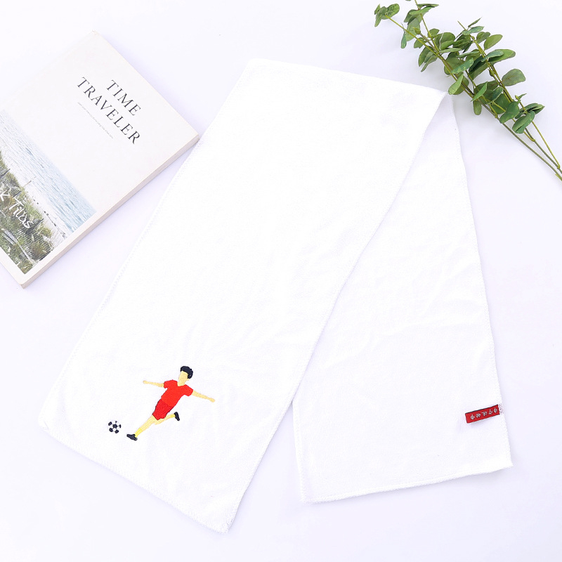 Sporto rankšluostis iš 80% poliamido pluošto, 110 g, greitas džiūvimas, drėgmės įsisavinimas 0–5 s, išsiūtas logotipas