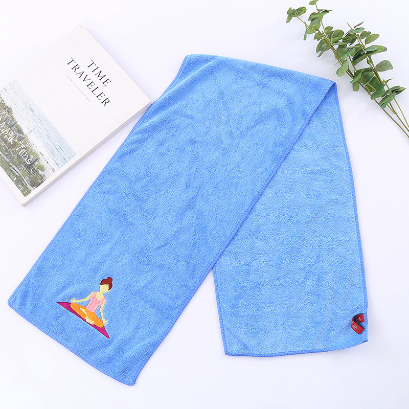 Sporto rankšluostis iš 80% poliamido pluošto, 110 g, greitas džiūvimas, drėgmės įsisavinimas 0–5 s, išsiūtas logotipas