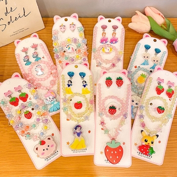 Vaikų papuošalų komplektas: karoliai, šviesos apyrankė, auskarai su kabliu ir žiedas – animacinių filmų princesės serija, plastikas/derva, amžius 3-10 metų