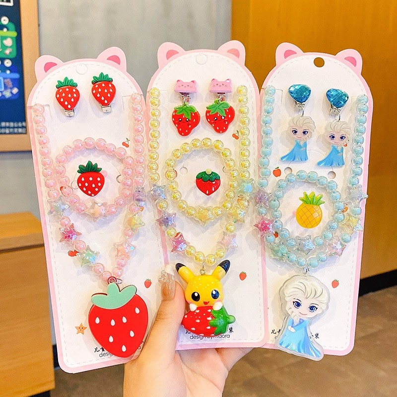 Vaikų papuošalų komplektas: karoliai, šviesos apyrankė, auskarai su kabliu ir žiedas – animacinių filmų princesės serija, plastikas/derva, amžius 3-10 metų