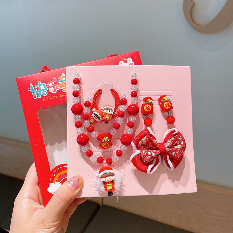 Mergaitėms skirtas princesės kaklo grandinėlės komplektas su plaukų aksesuarais — plastinės dervos pakabukas, kamuoliukų grandinė, karantis pakabukas, atskiras įpakavimas