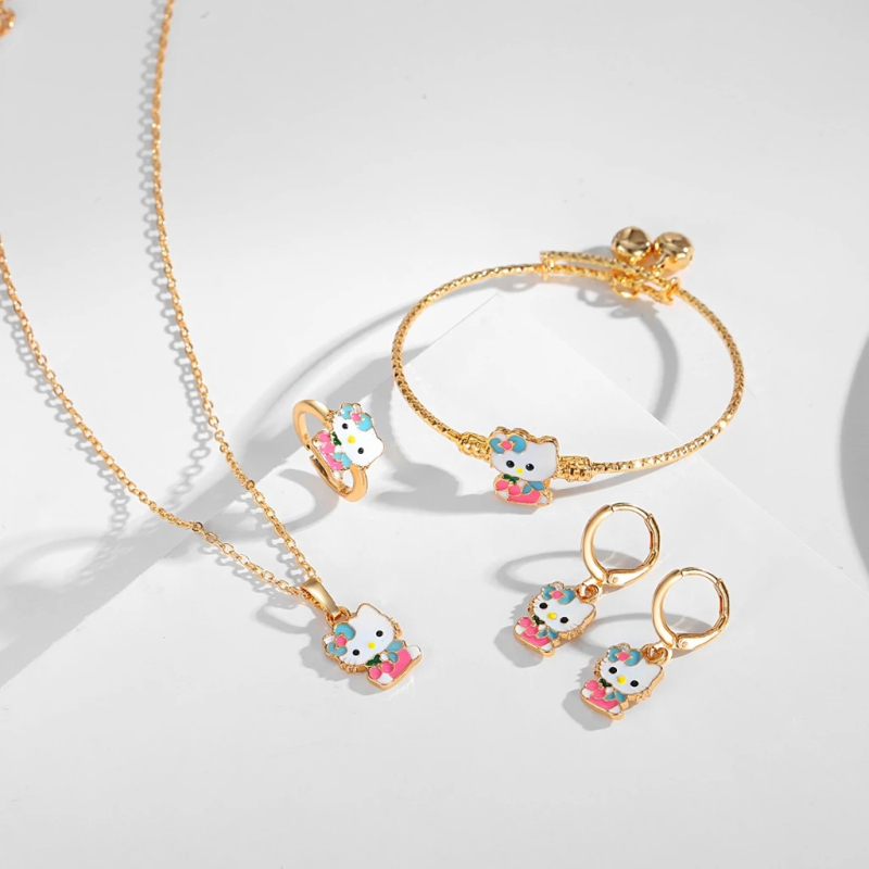 Vaikų vario su aukso dengimu juvelyrinių dirbinių rinkinys su drugelio ir kačiuko motyvais — karoliai, žiedas, auskarai, apyrankė, O formos grandinė (ruduo 2025)