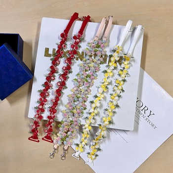 Κεντημένο δαντελένιο φόρεμα-slip με λεπτές τιράντες, νάιλον, διαφανείς λεπτομέρειες, άνοιξη 2024