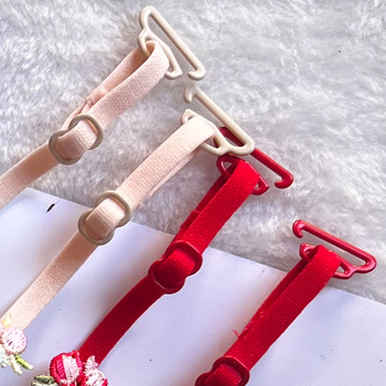 Κεντημένο δαντελένιο φόρεμα-slip με λεπτές τιράντες, νάιλον, διαφανείς λεπτομέρειες, άνοιξη 2024