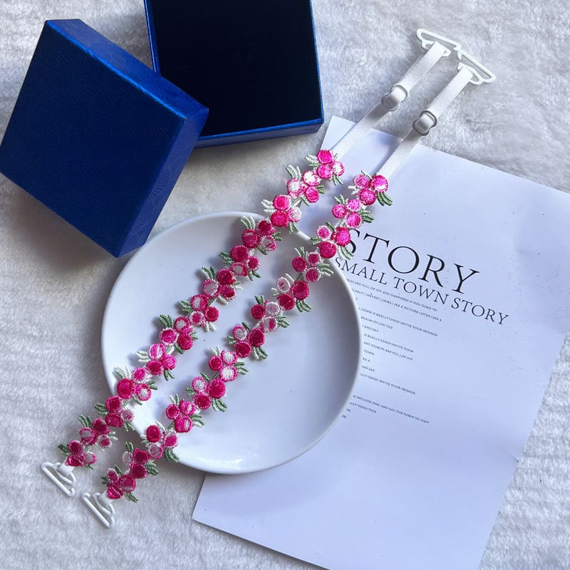 Κεντημένο δαντελένιο φόρεμα-slip με λεπτές τιράντες, νάιλον, διαφανείς λεπτομέρειες, άνοιξη 2024