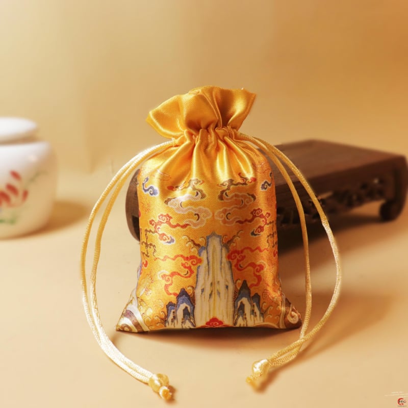 Sac de pânză cu șnur, broderie brocat, pentru săculețe de tămâie și mărgele budiste, ornament de atârnat (închidere cu șnur, broderie brocat, săculețe de tămâie, mărgele budiste)