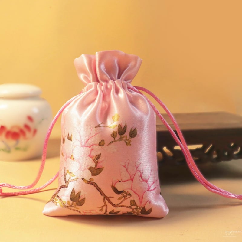 Sac de pânză cu șnur, broderie brocat, pentru săculețe de tămâie și mărgele budiste, ornament de atârnat (închidere cu șnur, broderie brocat, săculețe de tămâie, mărgele budiste)