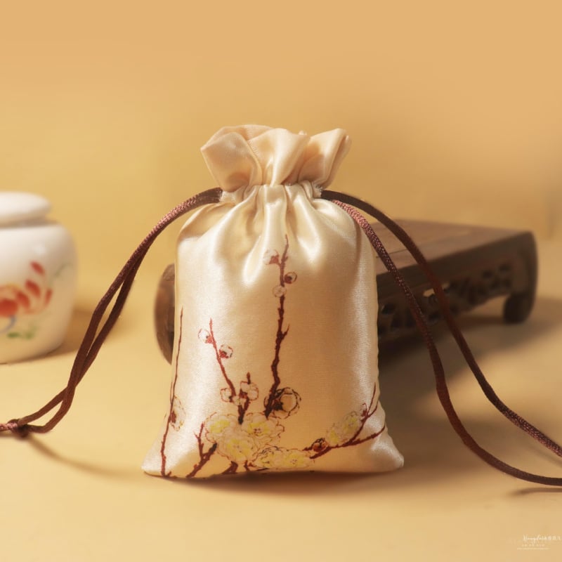 Sac de pânză cu șnur, broderie brocat, pentru săculețe de tămâie și mărgele budiste, ornament de atârnat (închidere cu șnur, broderie brocat, săculețe de tămâie, mărgele budiste)