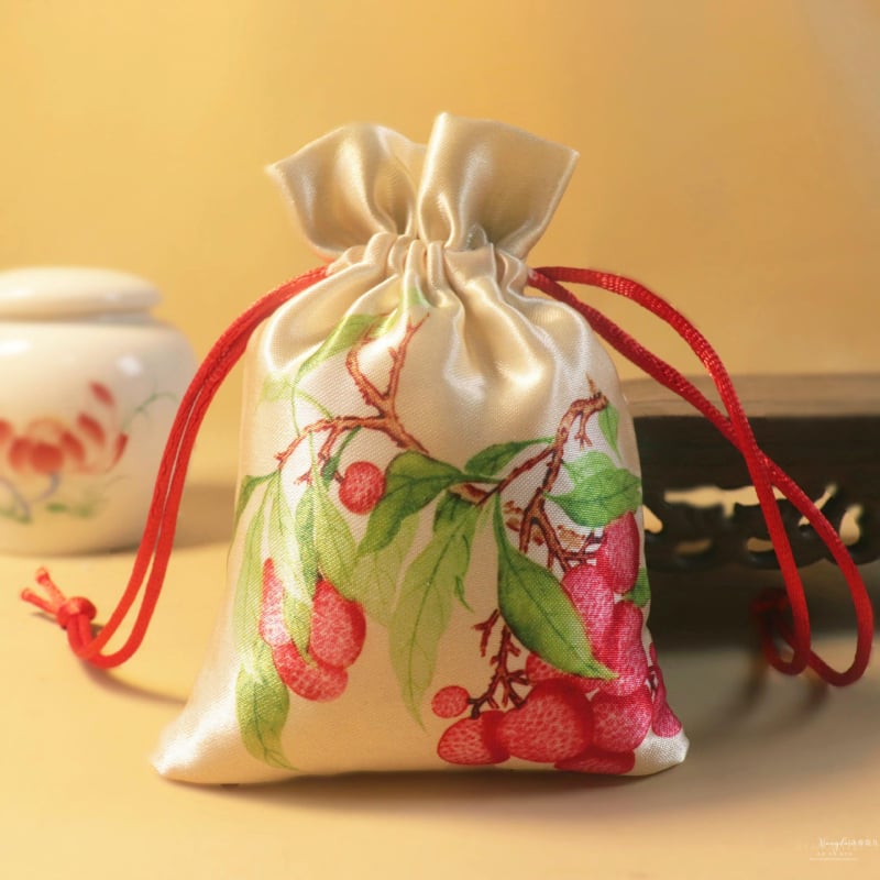 Sac de pânză cu șnur, broderie brocat, pentru săculețe de tămâie și mărgele budiste, ornament de atârnat (închidere cu șnur, broderie brocat, săculețe de tămâie, mărgele budiste)