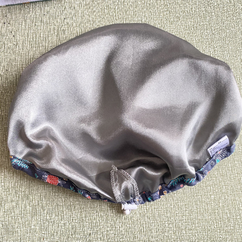 Naiste beret, lillemustriga, puuvillane twill, kupoliline kuju