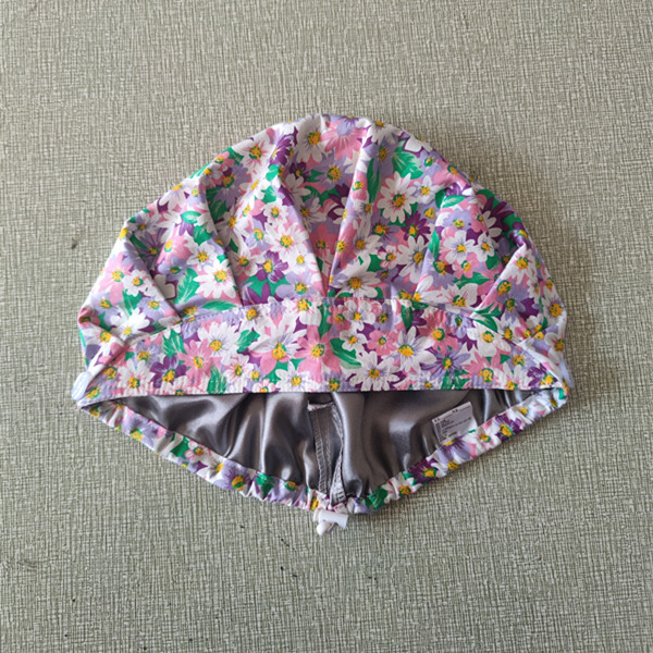 Naiste beret, lillemustriga, puuvillane twill, kupoliline kuju