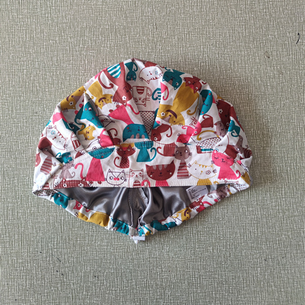 Naiste beret, lillemustriga, puuvillane twill, kupoliline kuju