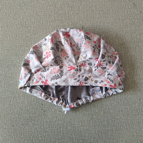 Naiste beret, lillemustriga, puuvillane twill, kupoliline kuju