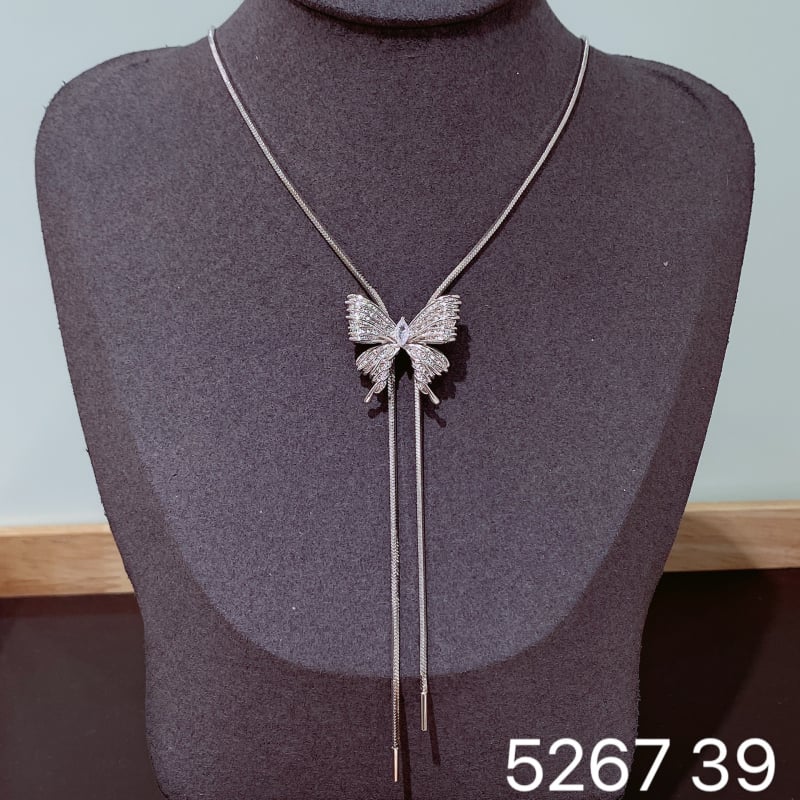 Moterų kaklo papuošalas iš vario, elektroplakatinės apdailos, pakabukas iš lydinio, klavikulinio tipo grandinė, širdies formos, mazgas ir geometrinis dizainas