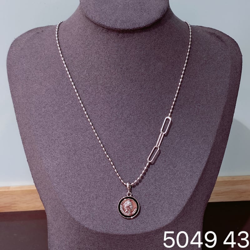 Moterų kaklo papuošalas iš vario, elektroplakatinės apdailos, pakabukas iš lydinio, klavikulinio tipo grandinė, širdies formos, mazgas ir geometrinis dizainas