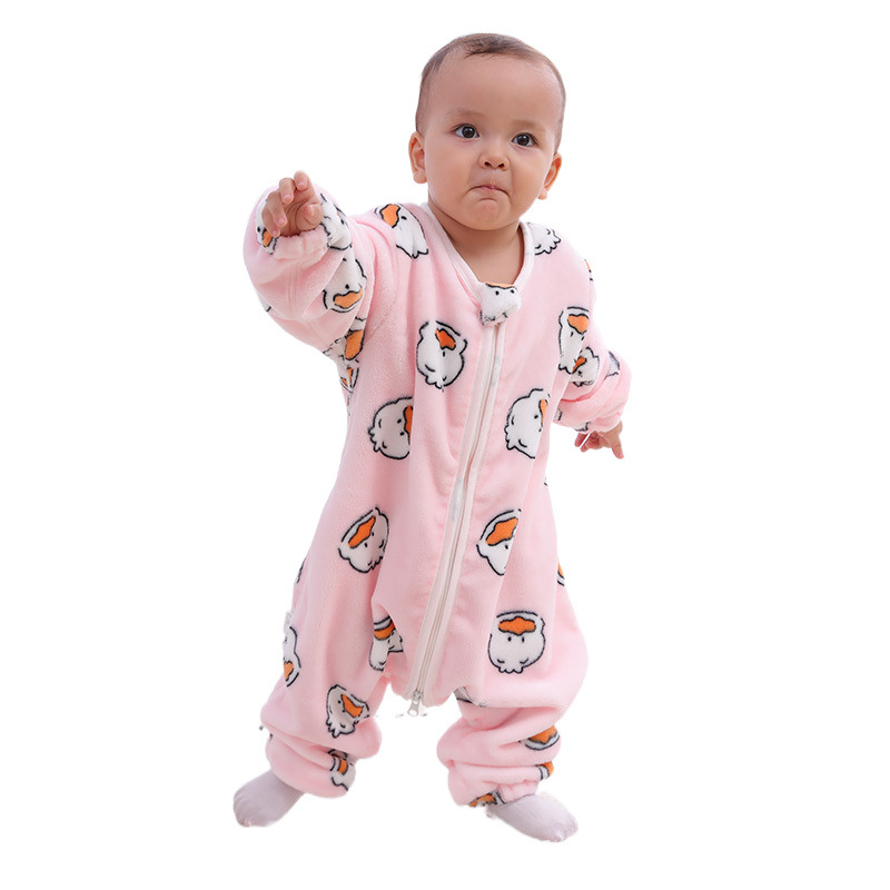 Kūdikio miego maišelis - velūro audinys, vidinė danga velūras, poliesterio užpildas, išsiuvinėtas raštas, žiemai