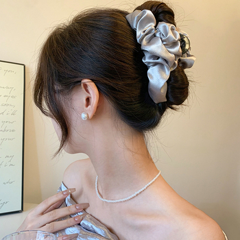 Щипка за коса с блестящи плисирани детайли, ръчна изработка от плат, аксесоар за глава от Yiu Jade Jewelry