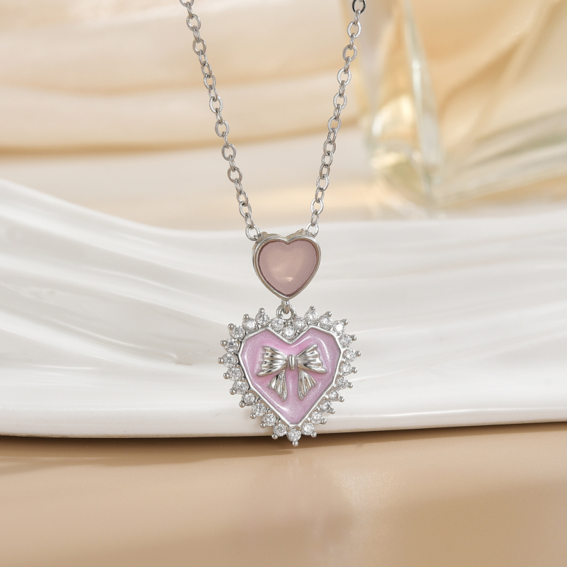 Огърлица със сърцевидна висулка и галактически крила, медна основа, многопластова O-верига, 41-50 cm, смесени камъни, лек лукс стил