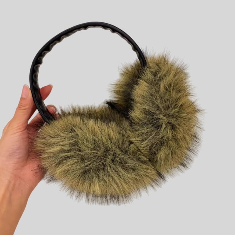 Pliša ausu aizsargi ar galvas lentu ziemai – siltums ārā, monohromatisks raksts, mākslīgās lapsas kažokādas akcenti