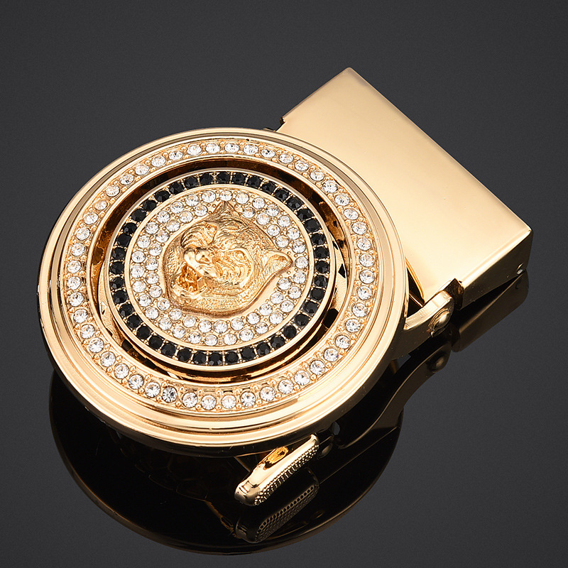 Diržas iš lydinio su automatine sagtimi, All-match stilius, tinkama laisvalaikiui, vakarėliams, banketams ir darbui, visus metus.