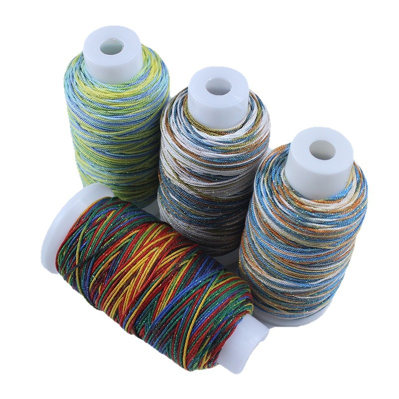 Gradientiškai dažytas medvilninis siūlas su auksine siūle, rankomis mezgta DIY papuošalų virvė (Medžiaga: medvilninis siūlas + poliesteris + auksinė siūlė; Apdorojimo technologija: rankų mezgimas; Kilmė: Jinhua; Stilius: originalus dizainas)