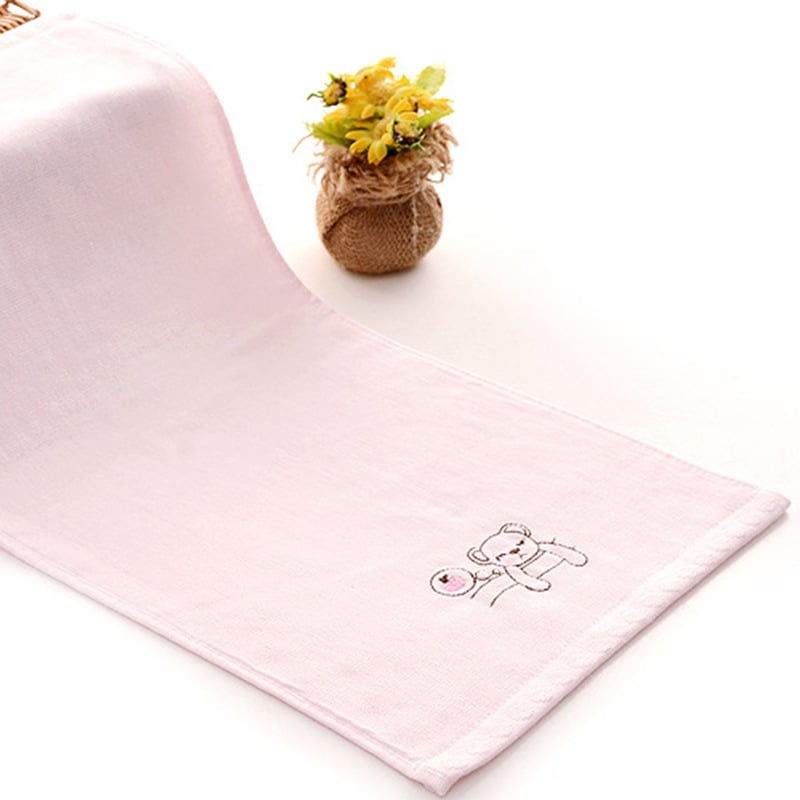 Kūdikio medvilninis rankšluostis siuvinėjimu ir spauda; kūdikių veido rankšluostis; Medžiaga: medvilnė; Procesai: siuvinėjimas, spauda; Svoris: <50 g; Pagrindinė auditorija: kūdikis