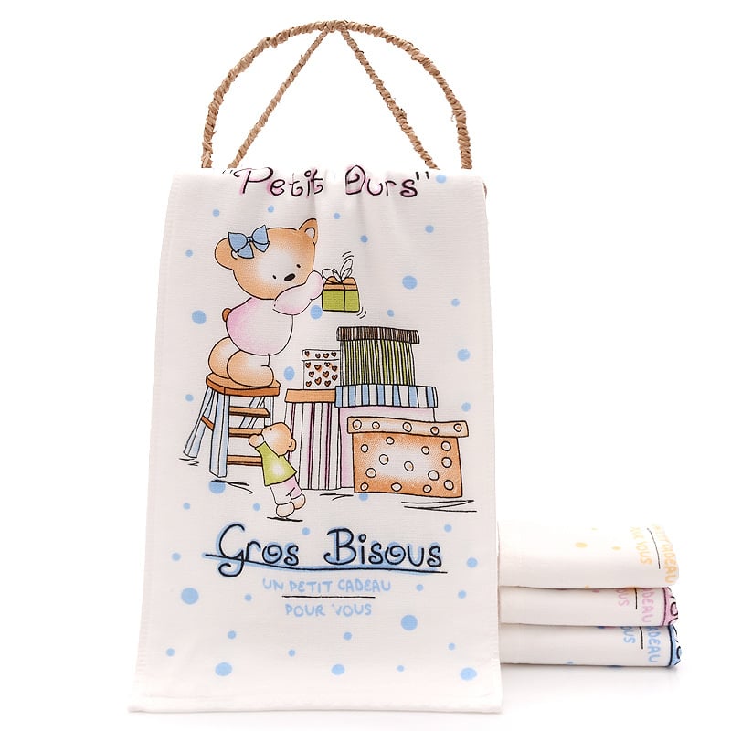 Kūdikio medvilninis rankšluostis siuvinėjimu ir spauda; kūdikių veido rankšluostis; Medžiaga: medvilnė; Procesai: siuvinėjimas, spauda; Svoris: <50 g; Pagrindinė auditorija: kūdikis