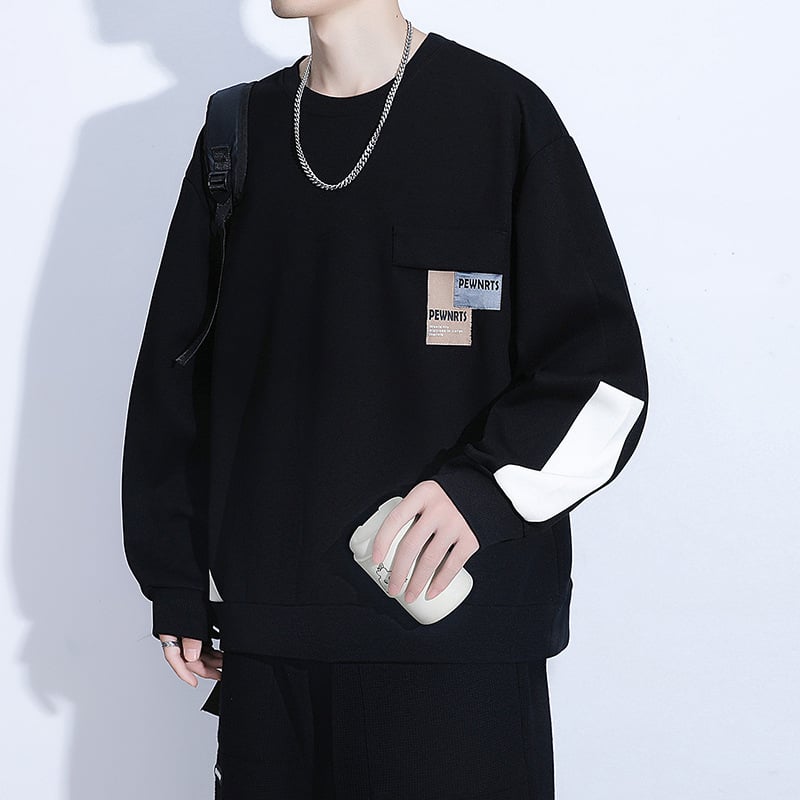 Megztinis su animaciniu piešiniu, medvilnės/polesterio mišinio (63% medvilnė, 37% poliesteris), apvali kaklo linija, ilgos rankovės, aptemptas kirpimas, tinkamas visiems metų laikams.