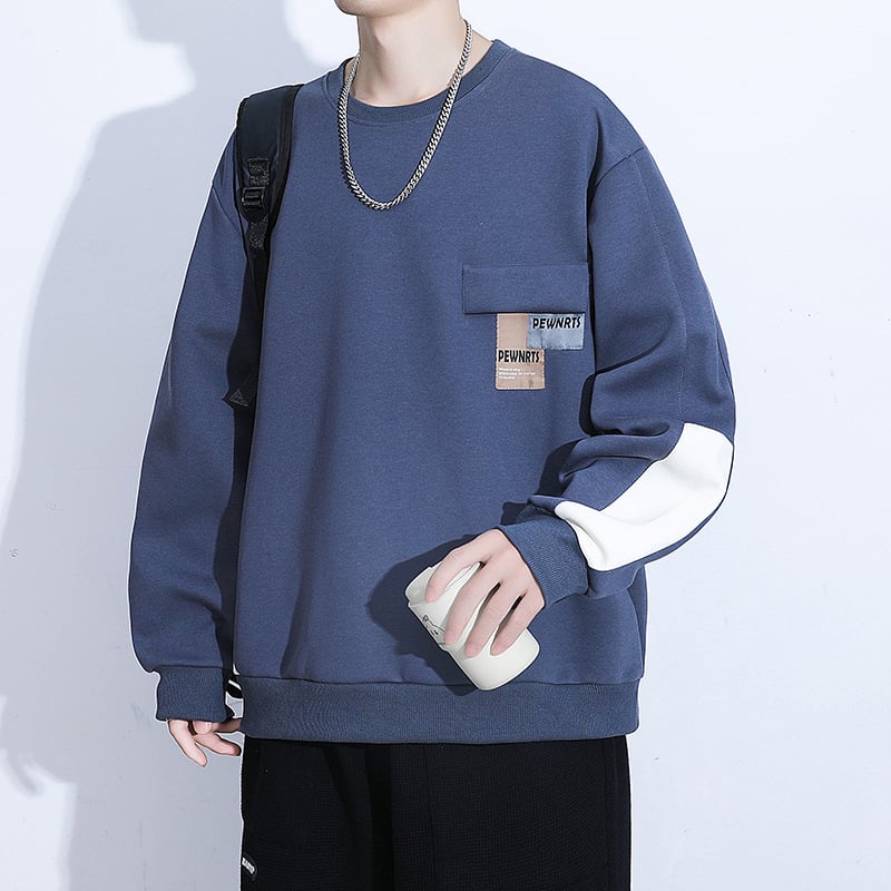 Megztinis su animaciniu piešiniu, medvilnės/polesterio mišinio (63% medvilnė, 37% poliesteris), apvali kaklo linija, ilgos rankovės, aptemptas kirpimas, tinkamas visiems metų laikams.