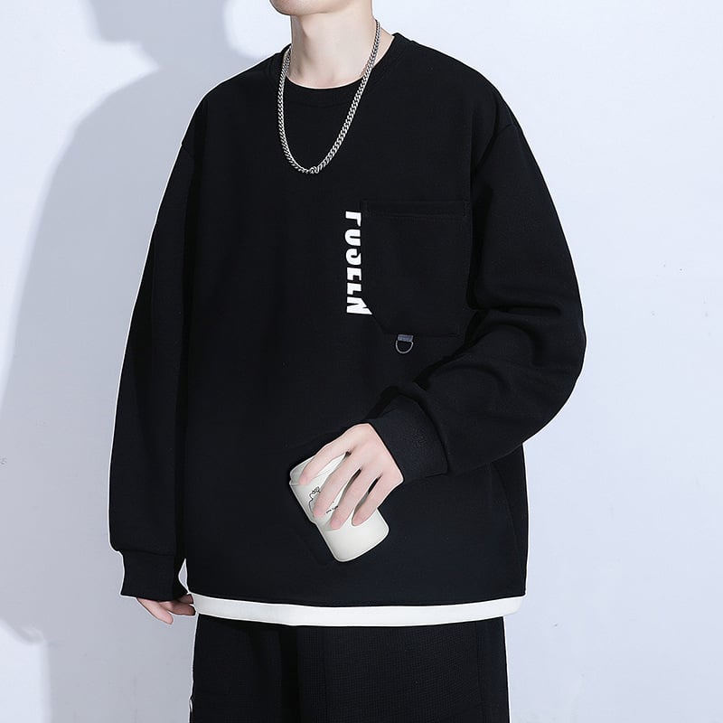 Megztinis su animaciniu piešiniu, medvilnės/polesterio mišinio (63% medvilnė, 37% poliesteris), apvali kaklo linija, ilgos rankovės, aptemptas kirpimas, tinkamas visiems metų laikams.