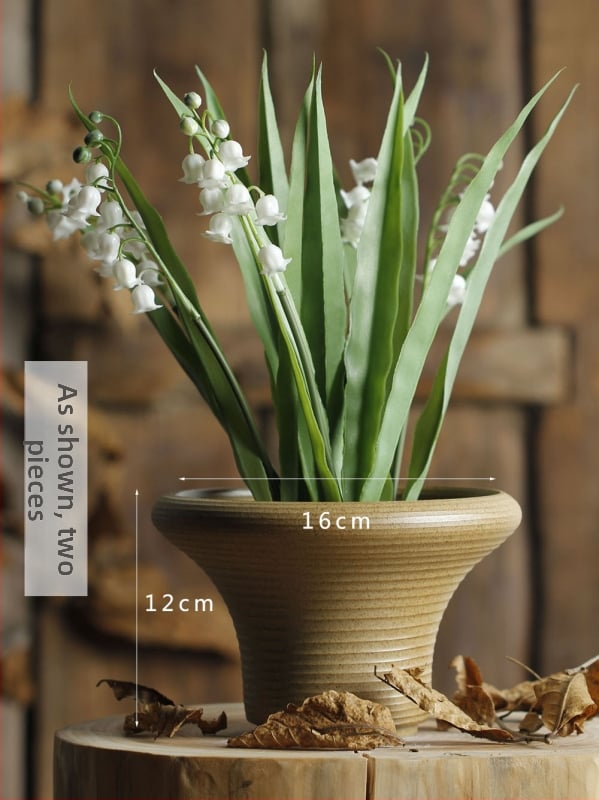 Keramikas ziedu pods, uz grīdas, vienkāršs stils, mājas dārzkopība