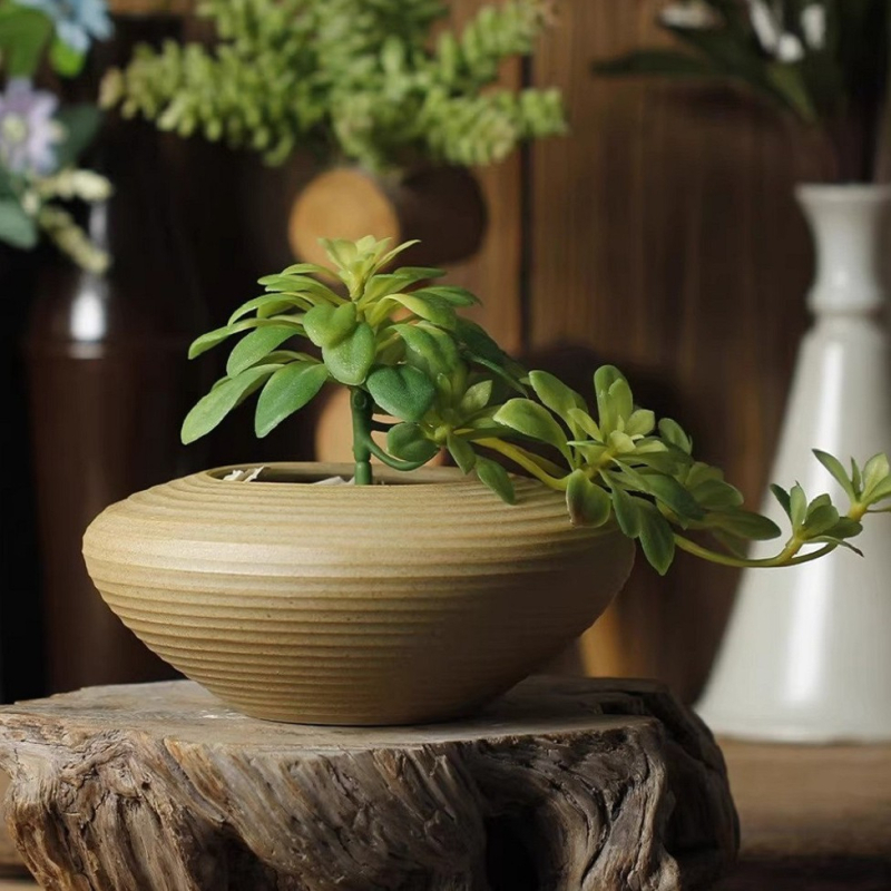 Keramikas ziedu pods, uz grīdas, vienkāršs stils, mājas dārzkopība