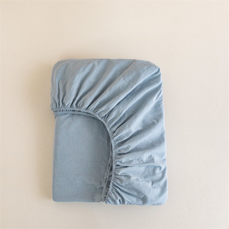 Čiužinio uždangalas su guma – japoniško stiliaus, 100% medvilnė, siūlų dažymas (yarn-dyed), skalbiamas, vienarūšis raštas, audinio tankis 133x72, siūlų skaičius 40