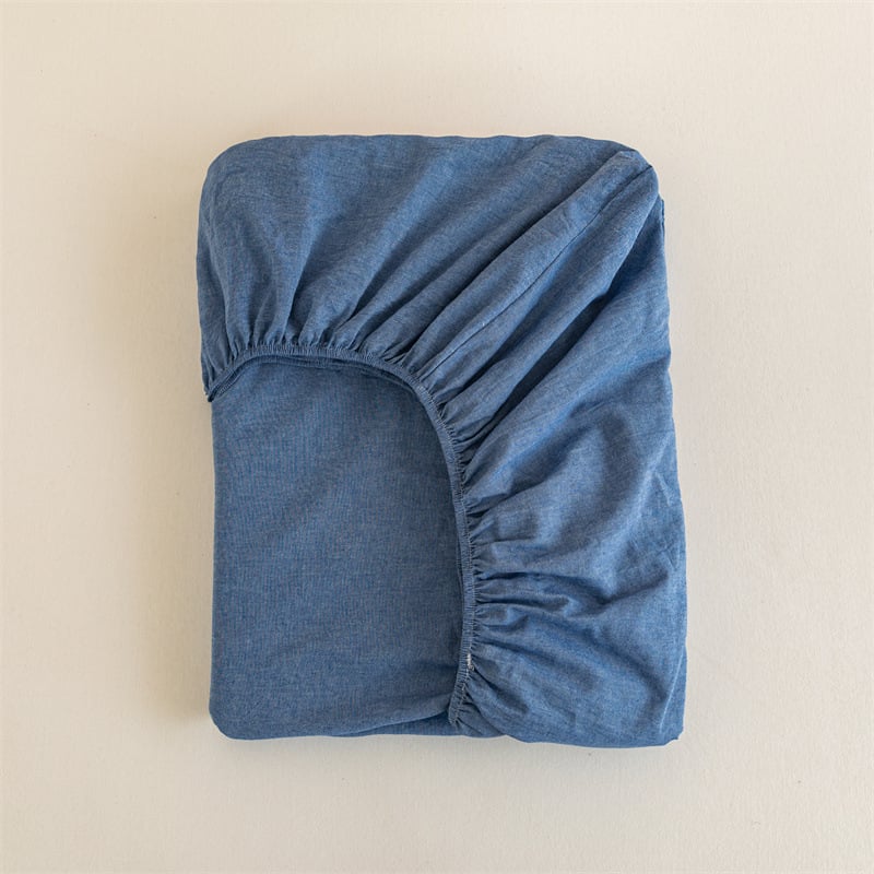 Čiužinio uždangalas su guma – japoniško stiliaus, 100% medvilnė, siūlų dažymas (yarn-dyed), skalbiamas, vienarūšis raštas, audinio tankis 133x72, siūlų skaičius 40