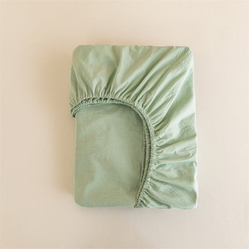 Čiužinio uždangalas su guma – japoniško stiliaus, 100% medvilnė, siūlų dažymas (yarn-dyed), skalbiamas, vienarūšis raštas, audinio tankis 133x72, siūlų skaičius 40