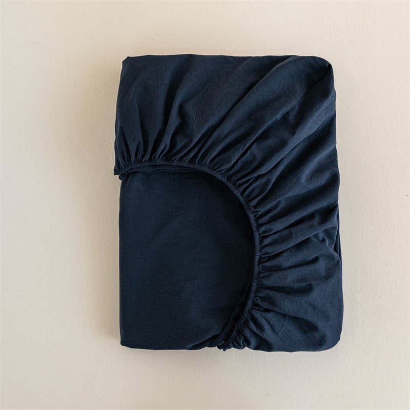 Čiužinio uždangalas su guma – japoniško stiliaus, 100% medvilnė, siūlų dažymas (yarn-dyed), skalbiamas, vienarūšis raštas, audinio tankis 133x72, siūlų skaičius 40