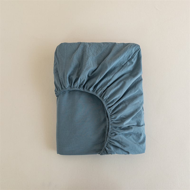 Čiužinio uždangalas su guma – japoniško stiliaus, 100% medvilnė, siūlų dažymas (yarn-dyed), skalbiamas, vienarūšis raštas, audinio tankis 133x72, siūlų skaičius 40