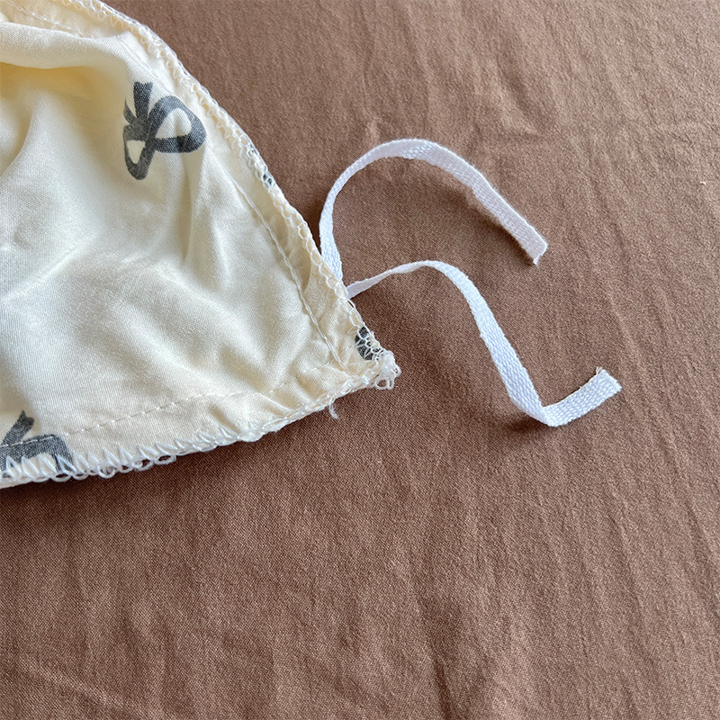 Išplautų medvilnės keturių dalių patalynės komplektas, Twill audinys, reaktyvus spausdinimas ir dažymas, raštai: animacinių filmų personažai ir augalai